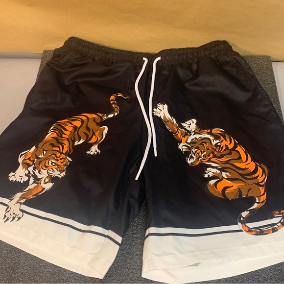 Men’s Shein XL Black Tiger Print Athletic Shorts - Picture 4 of 7
